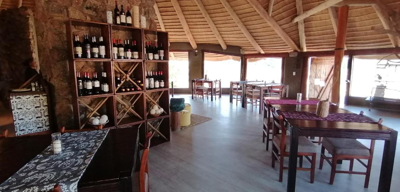 Ondudu Safari Lodge Омаруру Экстерьер фото