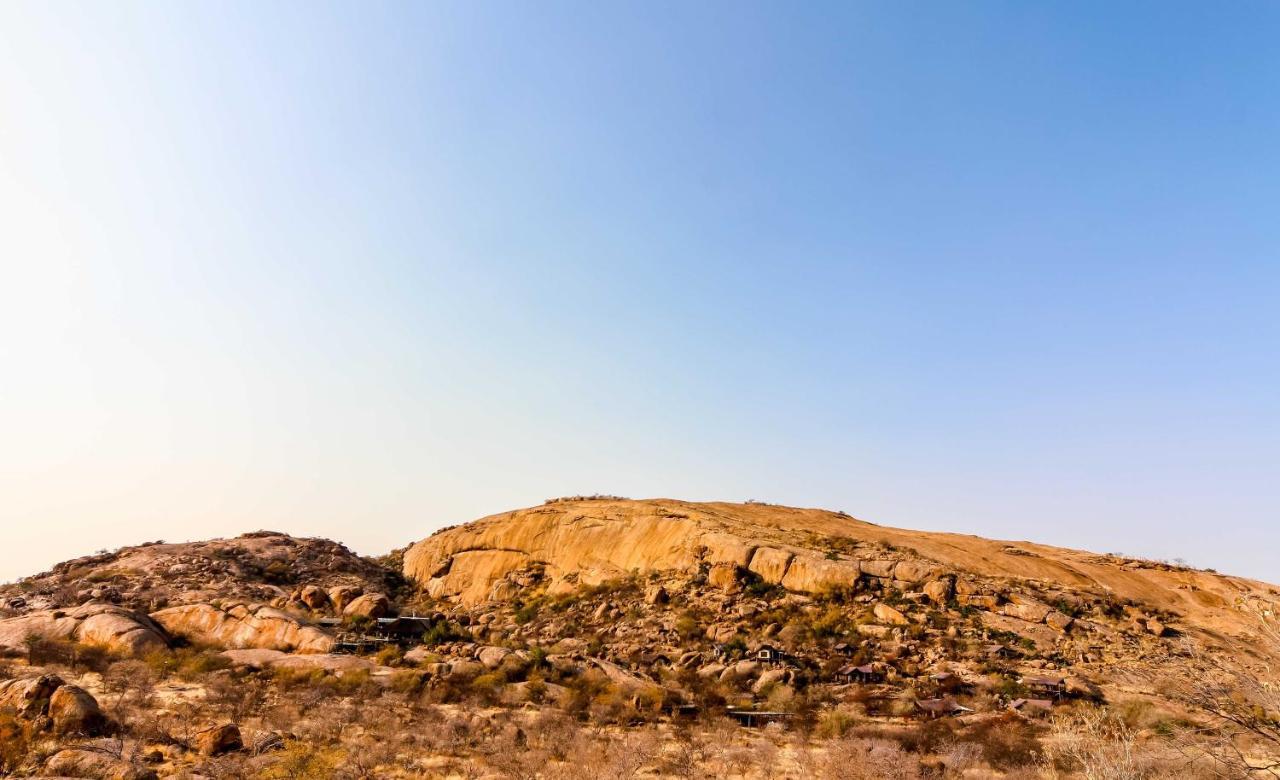 Ondudu Safari Lodge Омаруру Экстерьер фото